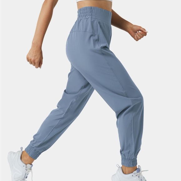 HALARA | High Waisted Elastic Waistband Casual Joggers - Picture 2 of 6